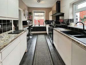 Kitchen- click for photo gallery